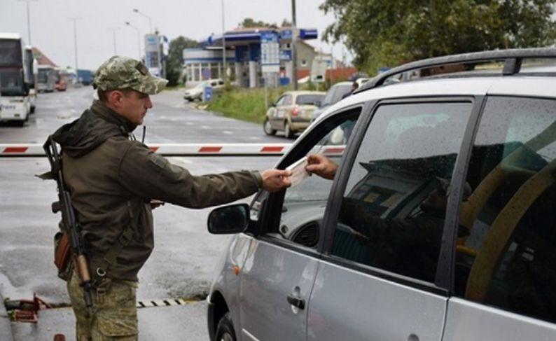 Можна вільно перетинати кордон у будь-який момент: військовозобов’язані не підлягають перевіркам на пункті перетину.