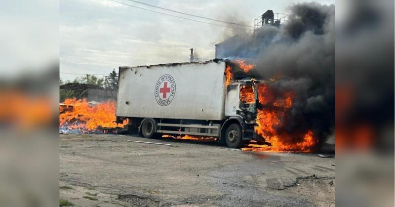 Російські війська атакували автомобілі Червоного Хреста в Донецькій області: є жертви та постраждалі (фото)