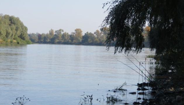 Міндовкілля повідомляє, що якість води у водозабірних зонах Києва та Броварів відповідає встановленим стандартам.