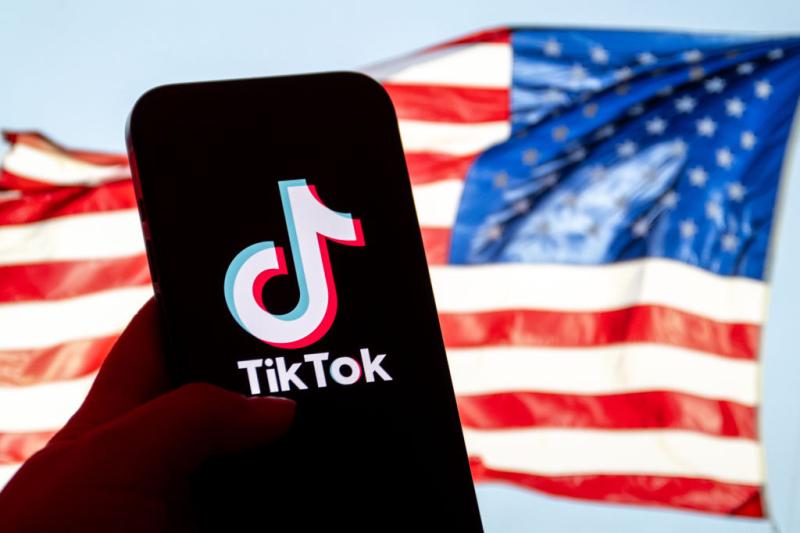 TikTok дозволяє політичній дезінформації проходити як рекламу, незважаючи на свої власні заборони, – Global Witness.