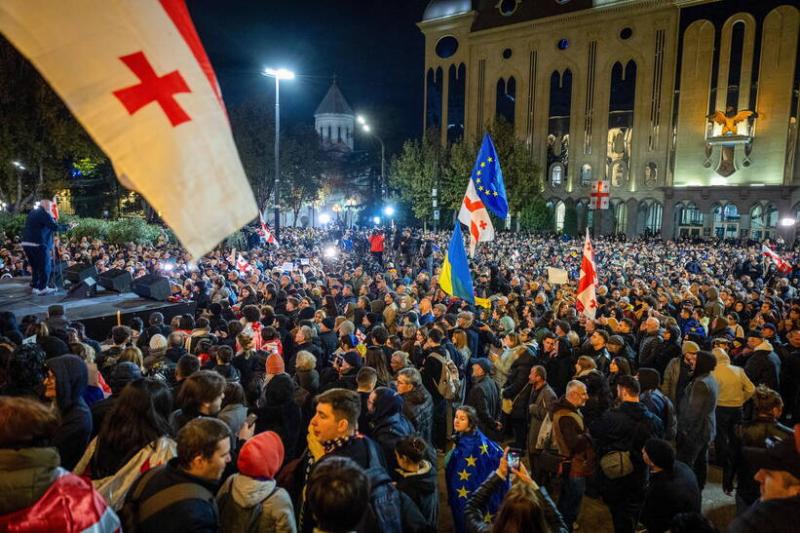 Нова суперечка виникла після того, як Центральна виборча комісія Грузії затвердила підсумки виборів.